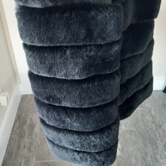 NWT Belle Fare The Cairo Black Rabbit Fur Jacket - Picture 3 of 14